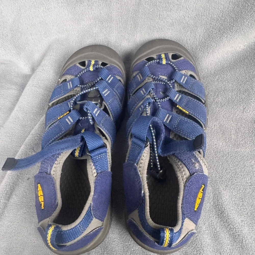 Keen Newport H2 Blue Yellow‎ Waterproof Hiking Sandals Mens 6 Womens 8 1009962